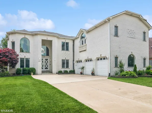 1225 Alexander Dr, Woodridge, IL 60517