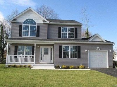 608 Bayview Avenue, Bellport, NY, 11713