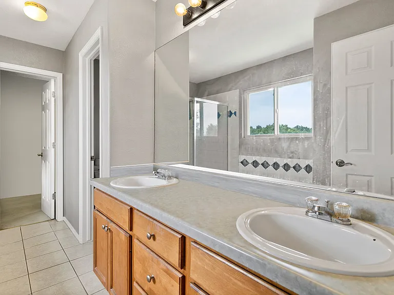 2510 Brenton Dr — Photo 22