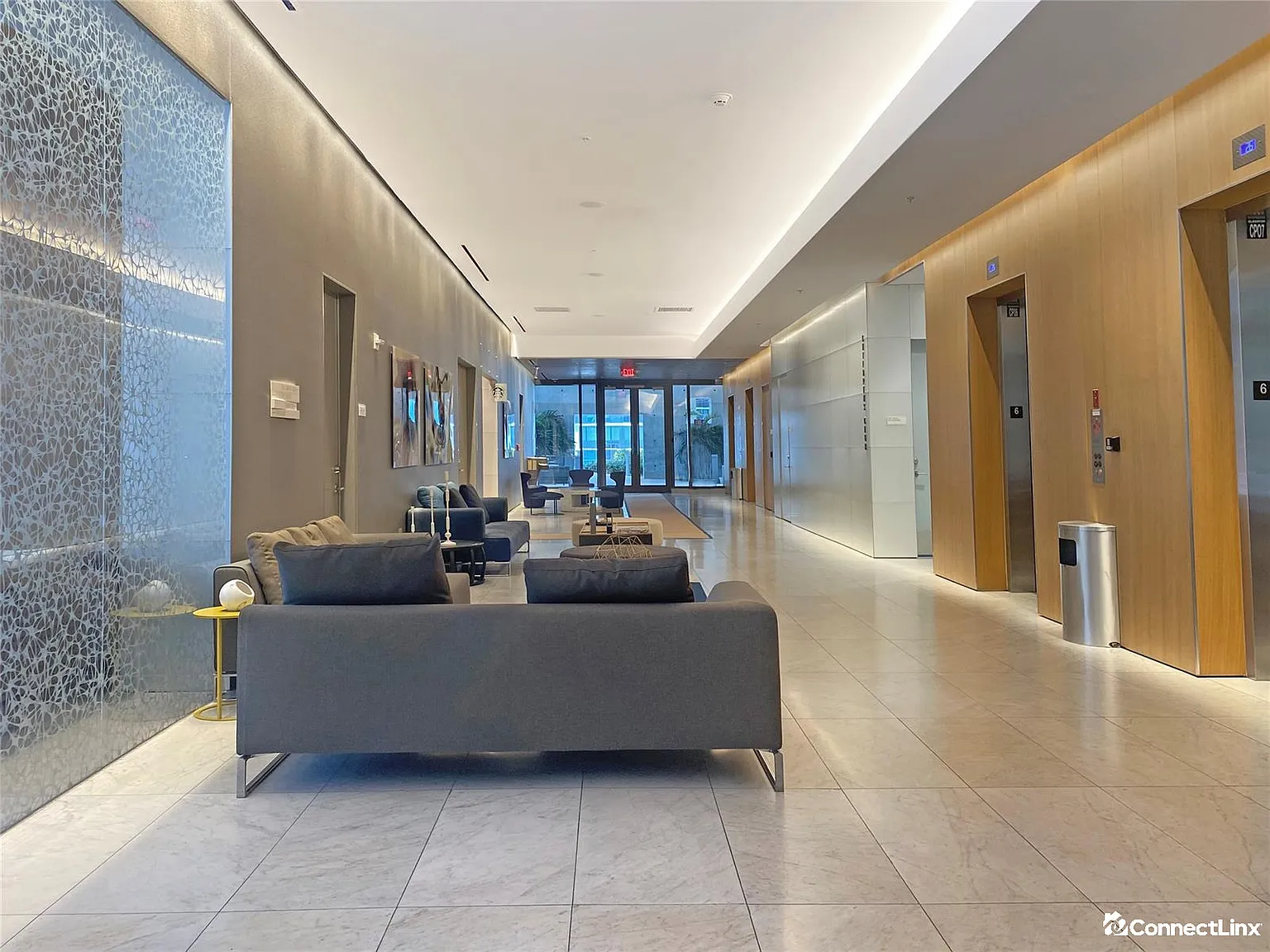 2 bed, 2.0 bath, $6,000 — Photo 3