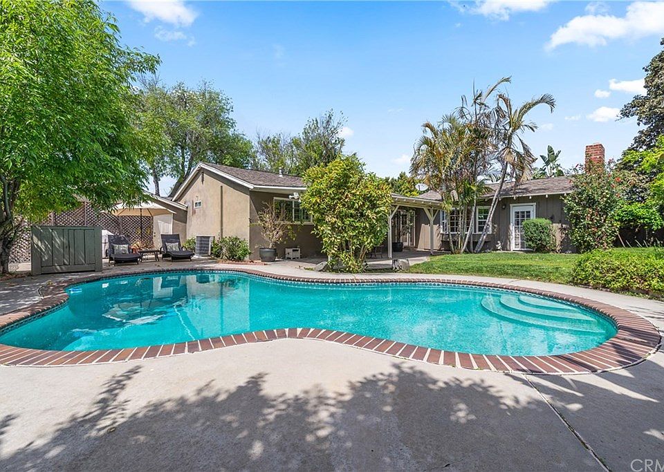 1st image of 2713 Patti Ln