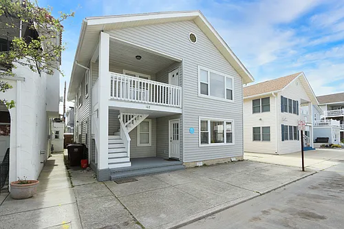 102 N Baltimore Ave Photo 1