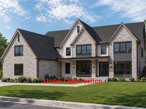 45 Sterncrest Dr, Moreland Hills, OH 44022