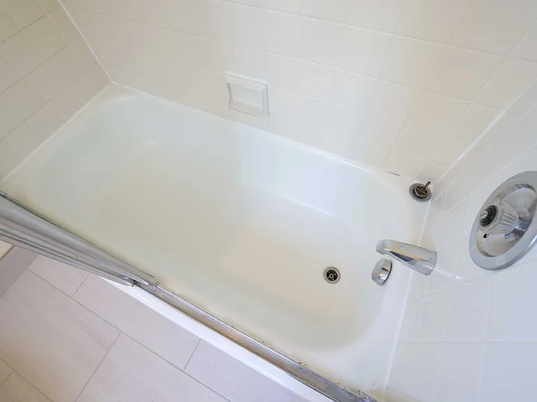 23 Sycamore Ave — Photo 44