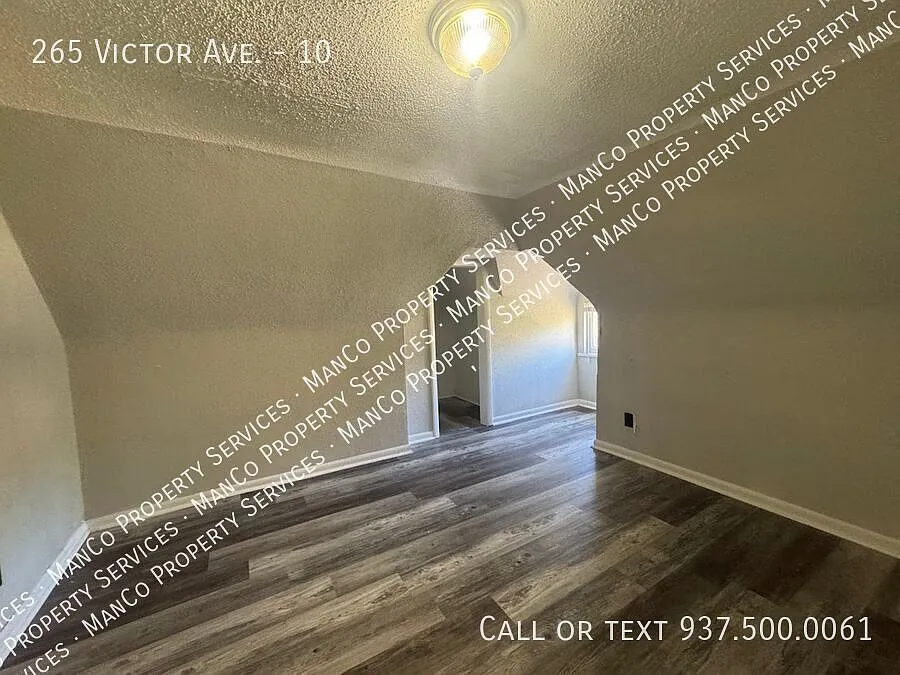 Building Photo - 265 Victor Ave #10