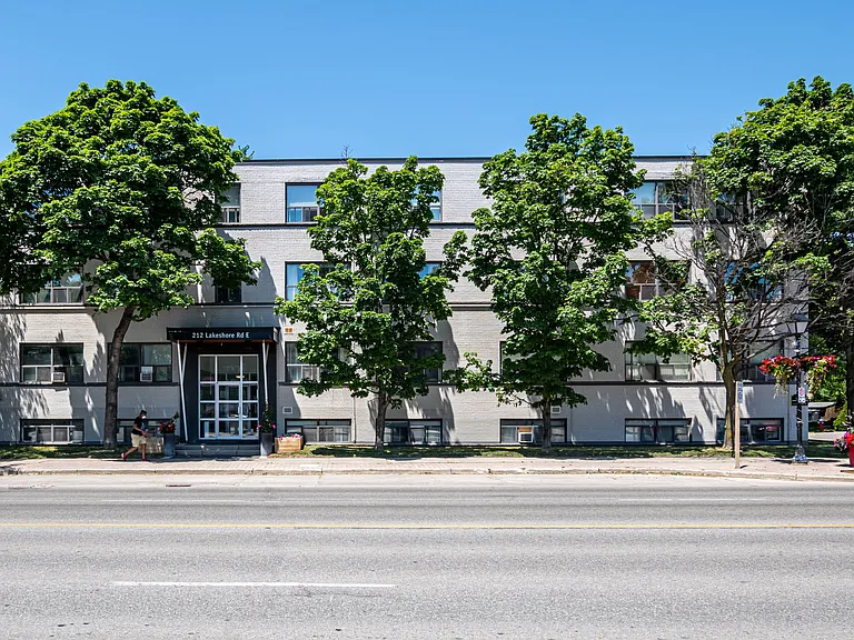 212 Lakeshore Rd E #104 — Photo 11