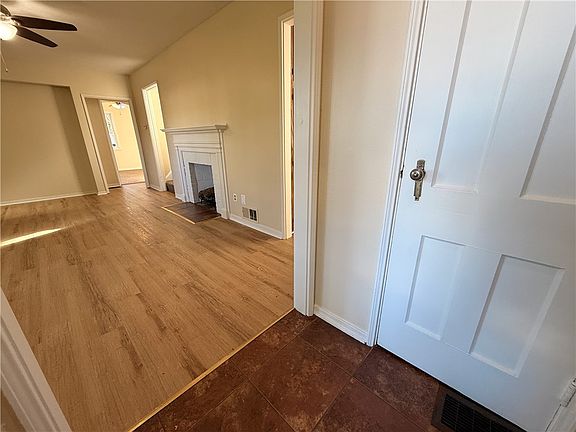 5th image of 65 Woodside Ln