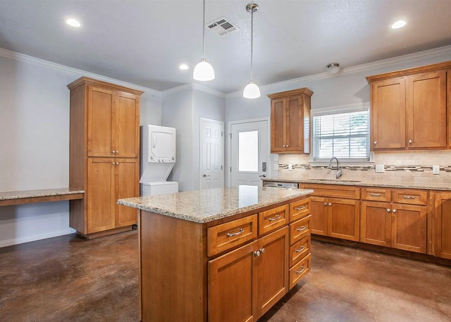 3 bed, 1878 sqft, $1,850 — Photo 4