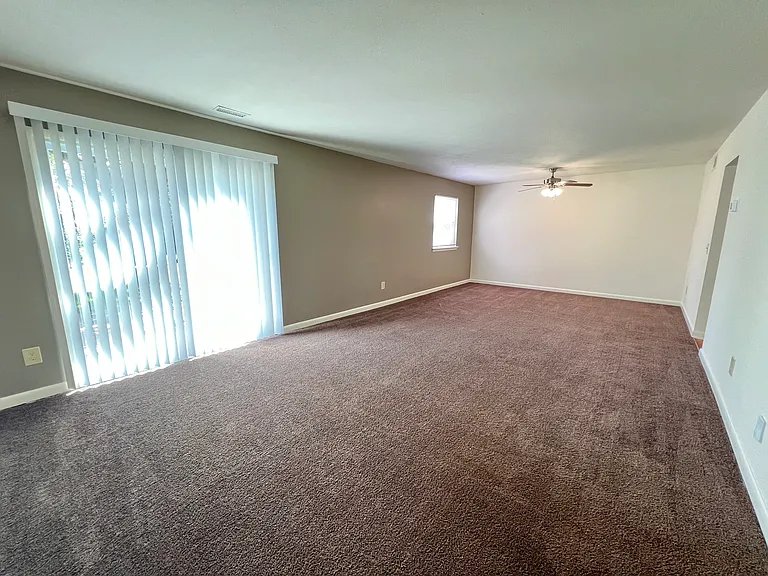Mayfair Apartments — Photo 46
