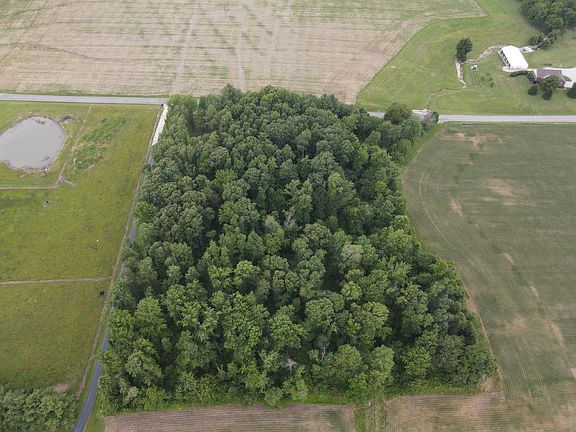 2nd image of 6252 N Old Michigan Rd