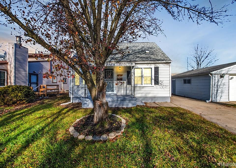 20601 Ridgemont Rd, Harper Woods, MI 48225 Zillow
