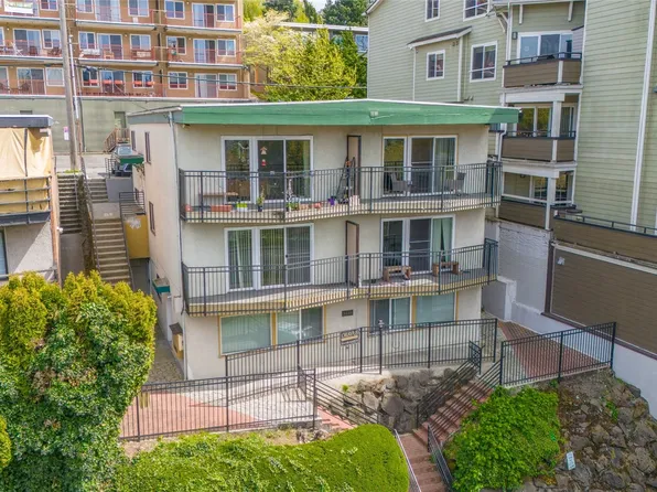 3238 15th Avenue W, Seattle, WA 98119