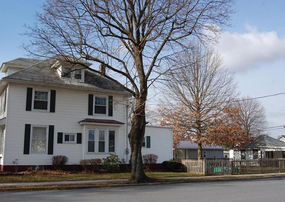 429 E Maple St, Palmyra, PA 17078 Zillow