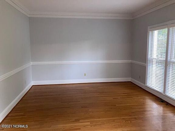 5th image of 804 Bremerton Dr