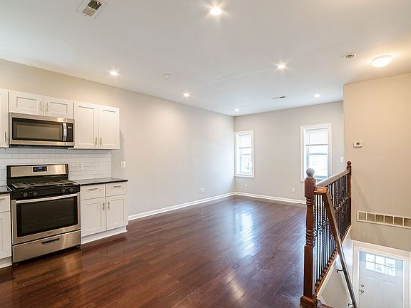 2nd image of 723 S 56th St #B