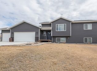 305 Bear Tooth Dr, Box Elder, SD 57719