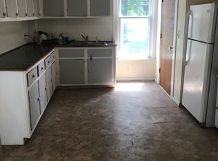 805 E 14th St, Davenport, IA 52803
