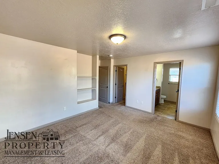 370 W Buena Vista Blvd #61 — Photo 9