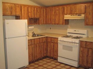 190 Bayville Ave APT 3, Bayville, NY 11709