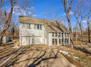 1701 NE Duncan Rd, Blue Springs, MO 64014