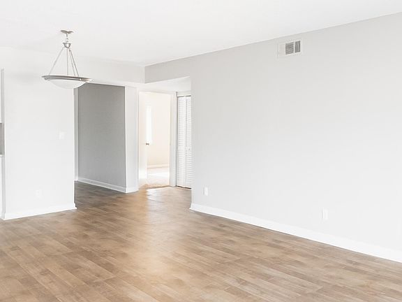 3rd image of 218 Olympia Dr #Eed862fef