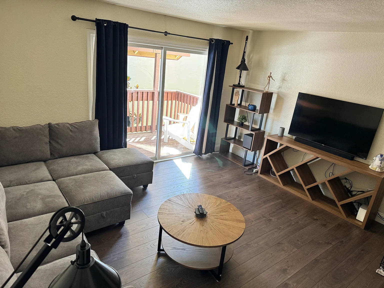 2881 Huntington Blvd — Photo 2