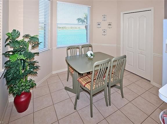 5th image of 10480 Washingtonia Palm Way APT 1132