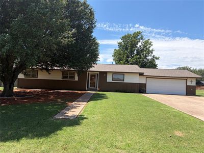 703 S 7th St, Canute, OK, 73626