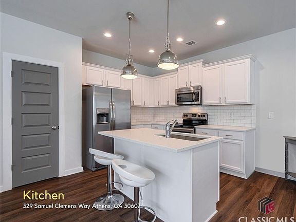 4th image of 329 Samuel Clemens Way