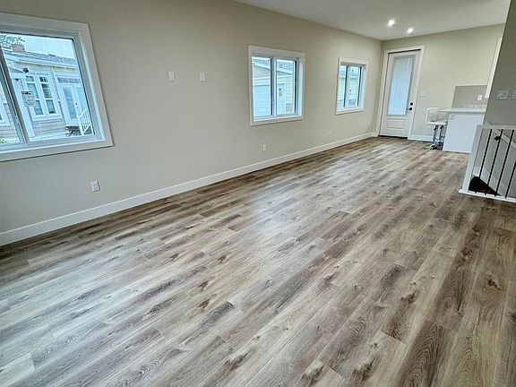 5th image of 5611 45th St