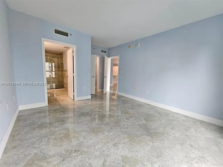 9055 SW 73rd Court Rd #1008 — Photo 17