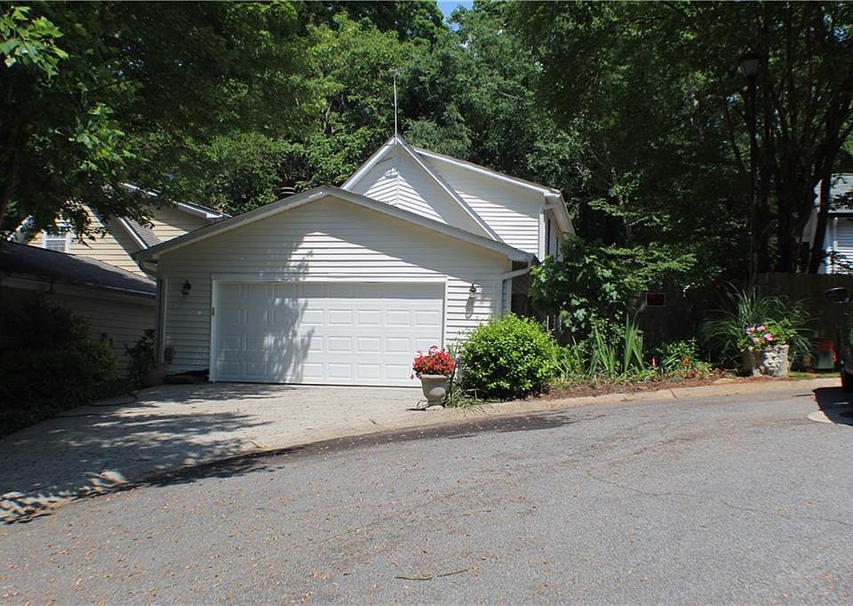 1st image of 2987 Black Bear Dr SE