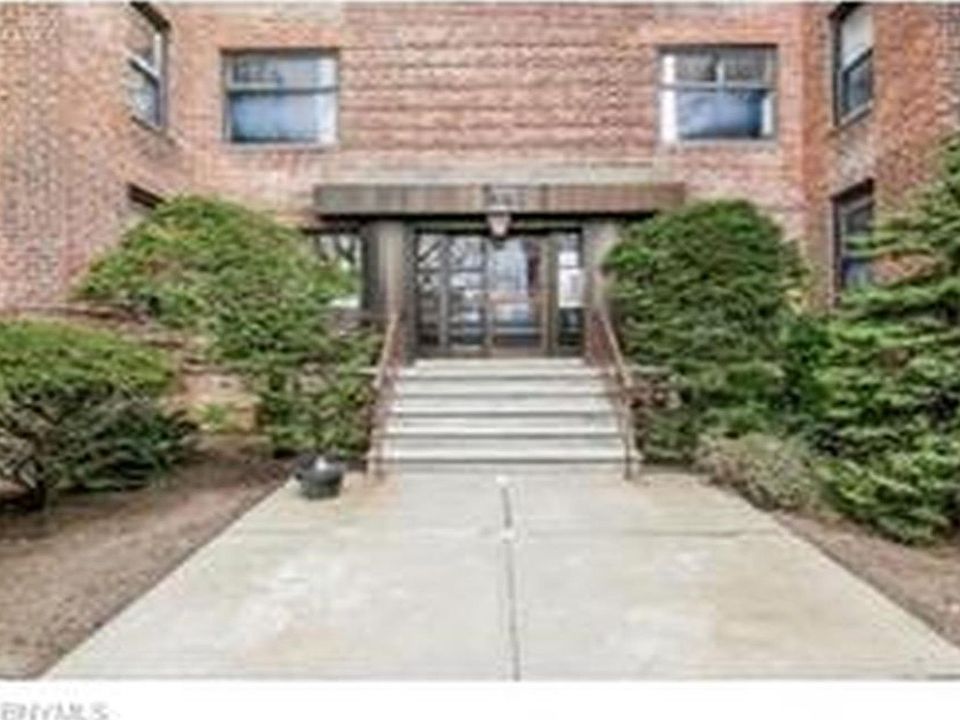 1st image of 2251 Knapp St APT 6D