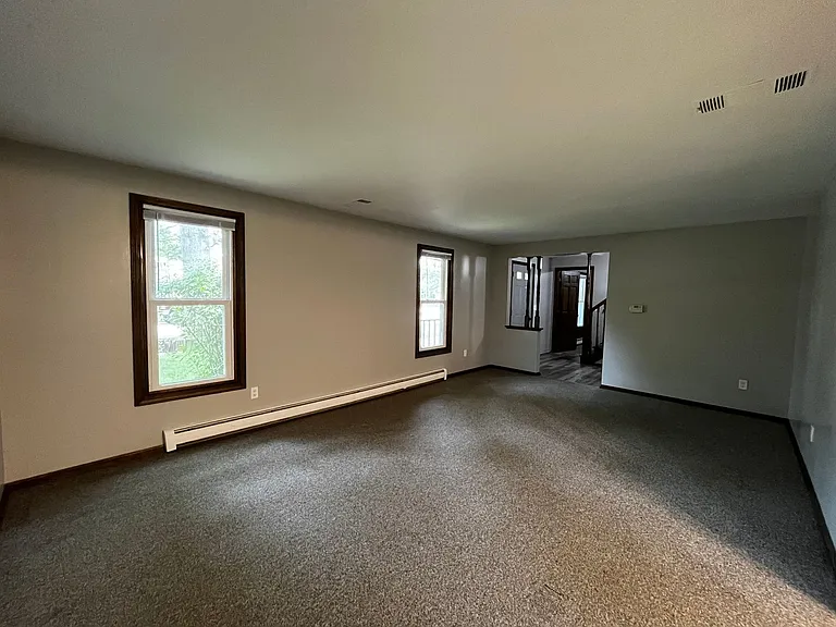 3315 Walden Run — Photo 5