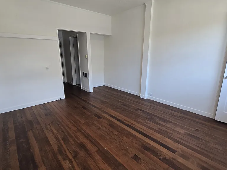 3804 Irving St — Photo 7