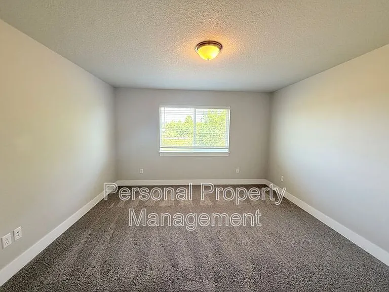 1530 NW 29th Pl #A — Photo 9