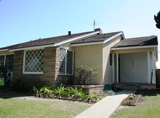 2527 Vuelta Grande Ave, Long Beach, CA 90815