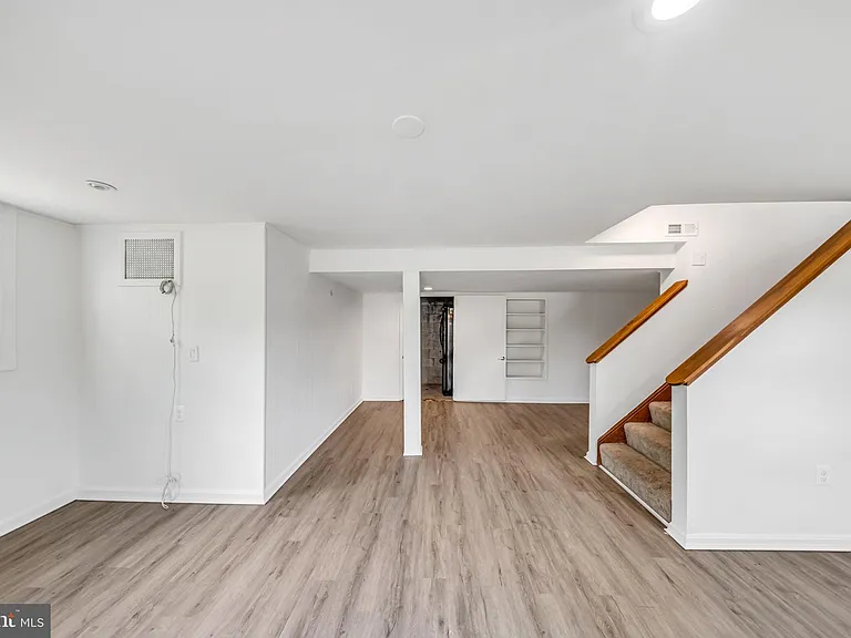 7411 Tillman Dr — Photo 36