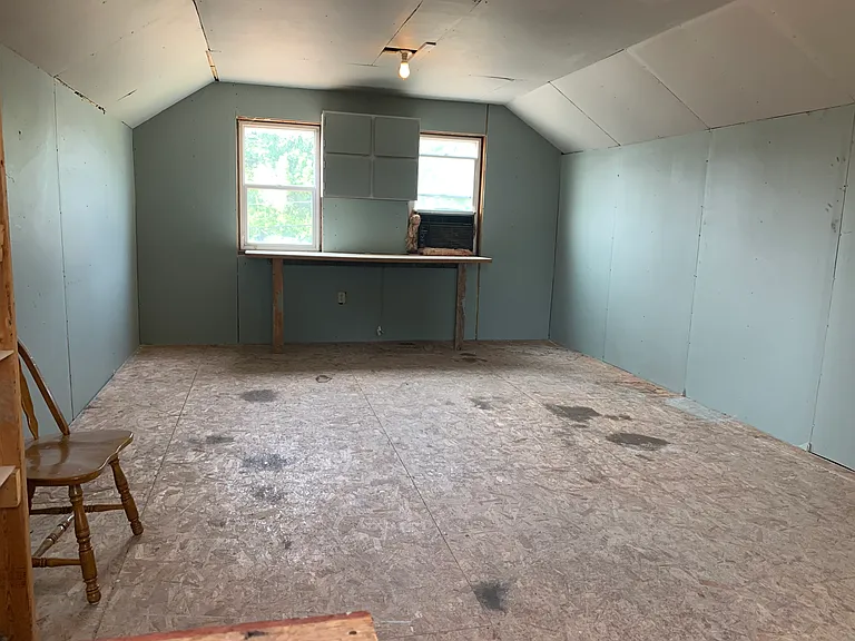 loft area above garage