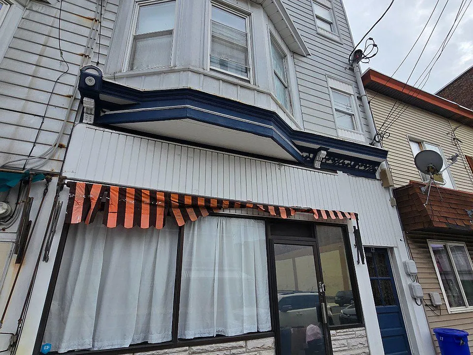17 N 2nd St #1