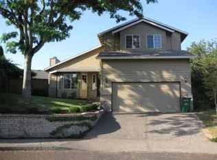 13045 SE Bluff Dr, Clackamas, OR 97015