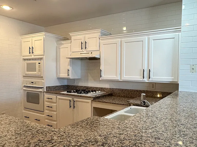 59 E Agate Ave #401 — Photo 22