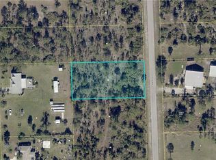 915 8th Ave, Lehigh Acres, FL 33972