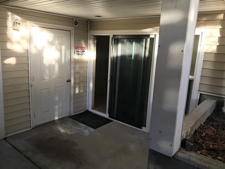 11915 Roseberg Ave S — Photo 12