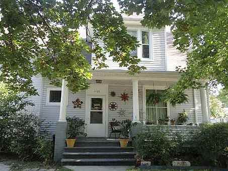 2nd image of 1121 18th St