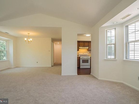 5th image of 1659B Trellis Cir #B