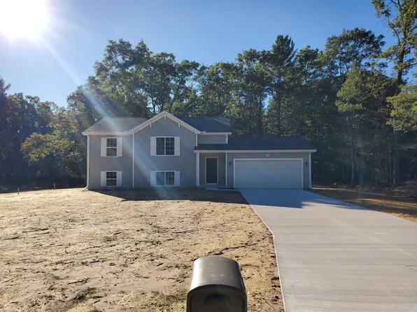 3003 Angelwood Dr, Muskegon, MI 49445