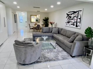 21650 Juego Cir APT 24G, Boca Raton, FL 33433