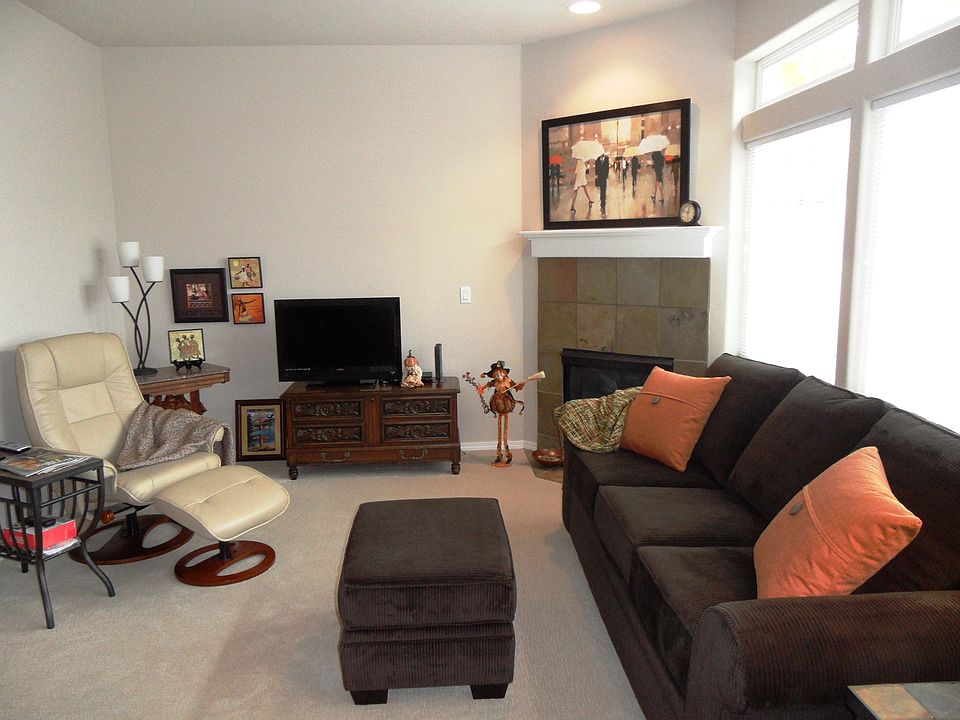 1st image of 709 Degage St