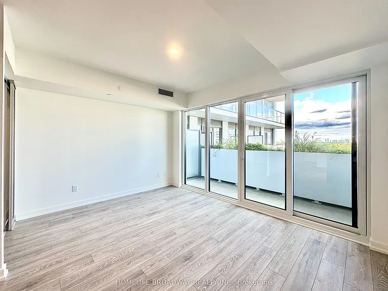 1100 Sheppard Ave W #935 — Photo 4